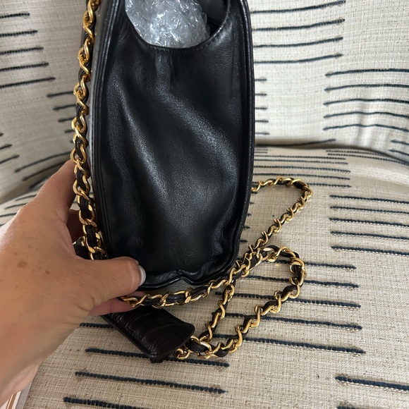 Authentic Vintage Chanel bag - Picture 6 of 8